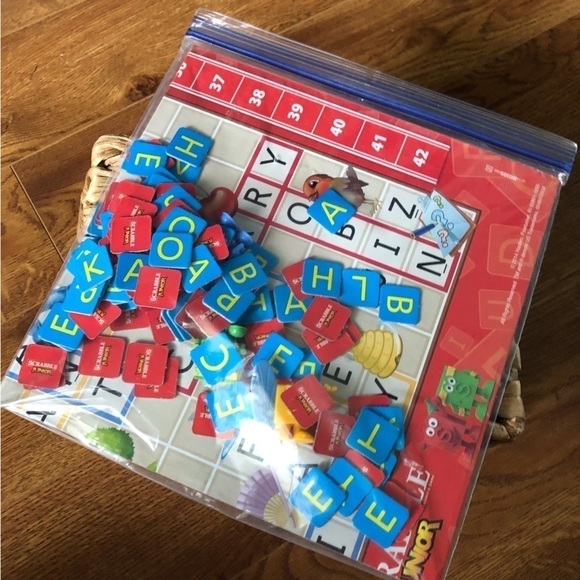 Scrabble Junior board game - Picture 3 of 3